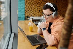 How online platforms keep accessibility consistent for everyone