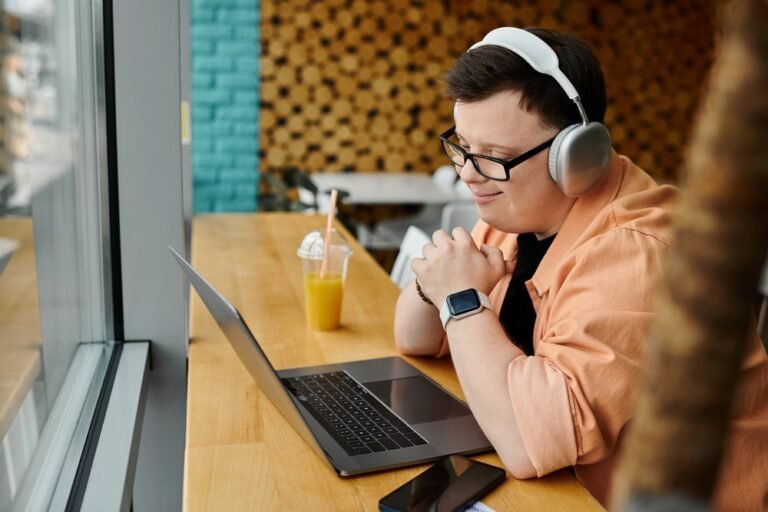 How online platforms keep accessibility consistent for everyone